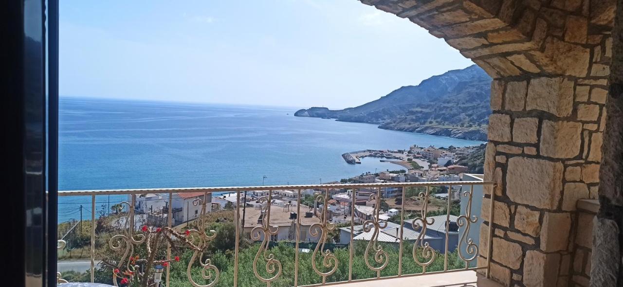 Elouthia Residence With Sea View And Hot Tub Цуцурос Экстерьер фото